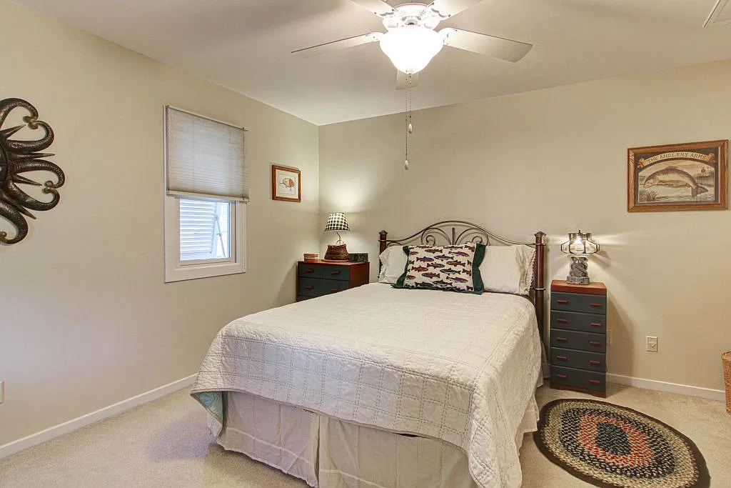 106 Ann St — Photo 3
