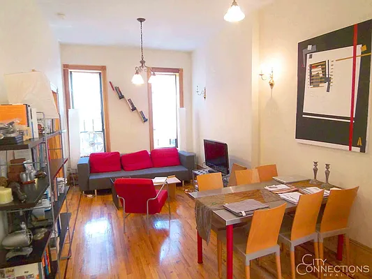 Rented by City Connections Realty | media 9