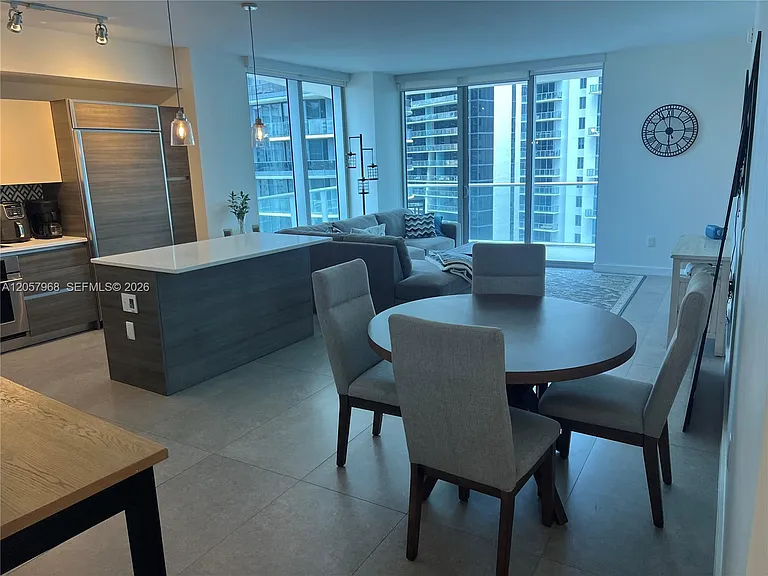 1100 S Miami Ave #2910 — Photo 4