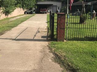 403 W Nelda Rd, Houston, TX 77037