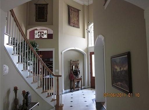 2nd image of 4734 Stonebriar Cir