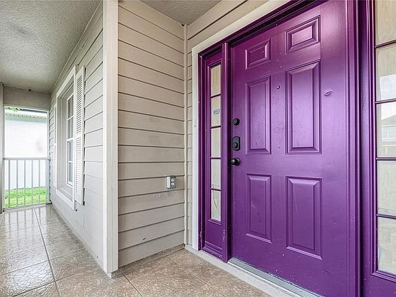 2nd image of 2705 WILLOW GLEN CIRCLE