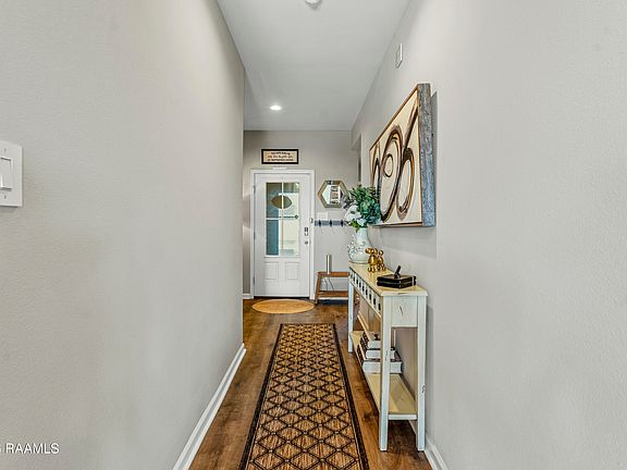 3rd image of 4056 Starling Pl