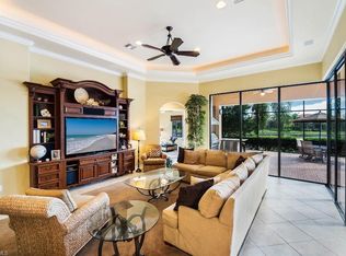 8976 Crooked Stick Ct, Naples, FL 34113