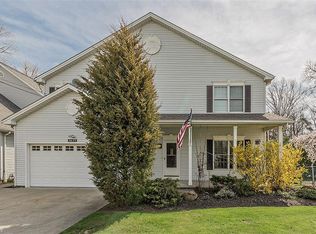 1671 Parker Dr, Mayfield Heights, OH 44124