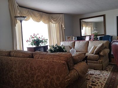 2nd image of 106 Forest Dr