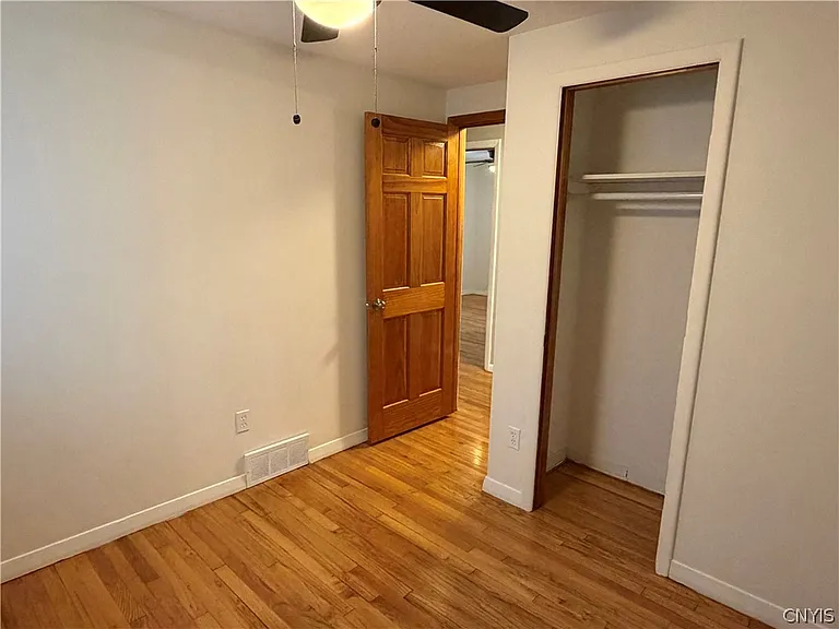 8587 Caughdenoy Rd — Photo 12