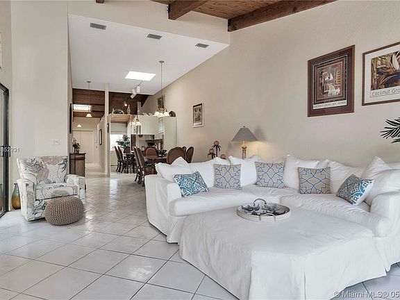5th image of 2657 S Parkview Dr #2657