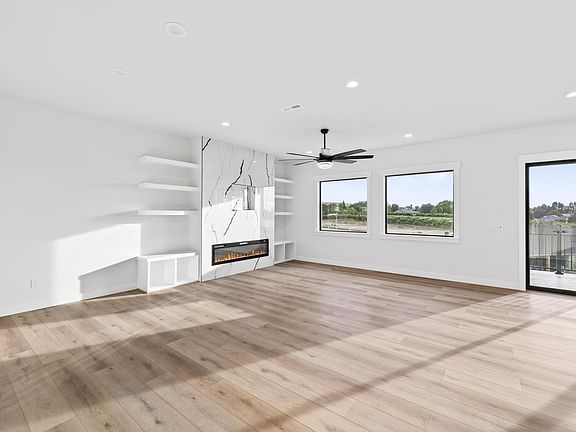 2nd image of 1030 S Florida Pl