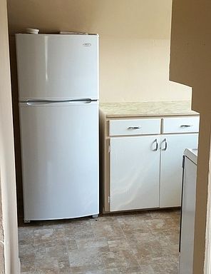 4th image of 512 S Ivy St