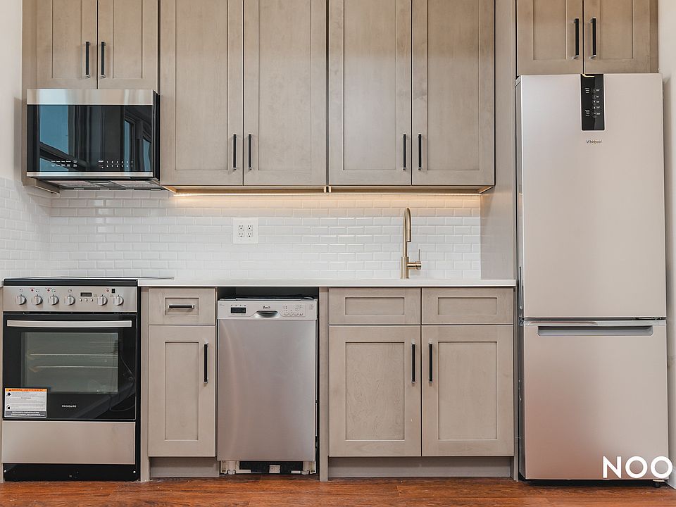 1st image of 2203 Clarendon Rd #4F