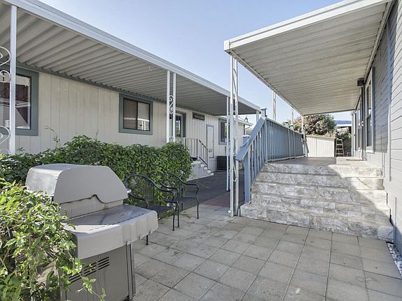 4th image of 3015 E Bayshore Rd Spc 140
