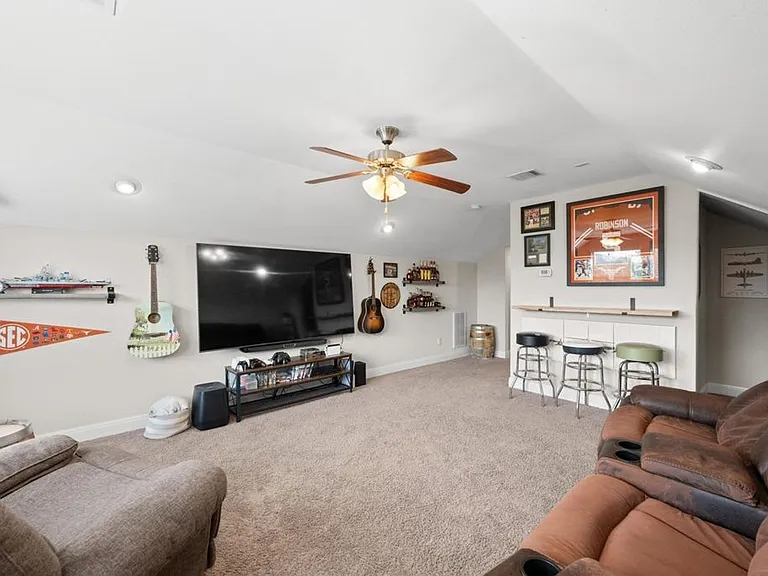 18404 Deleon Bayou Ln — Photo 10