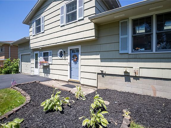 5th image of 34 Valencia Dr