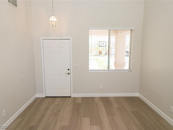 4th image of 9450 Spellman Ct