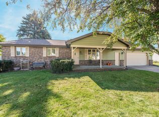 2925 W Capitol Dr, Appleton, WI 54914