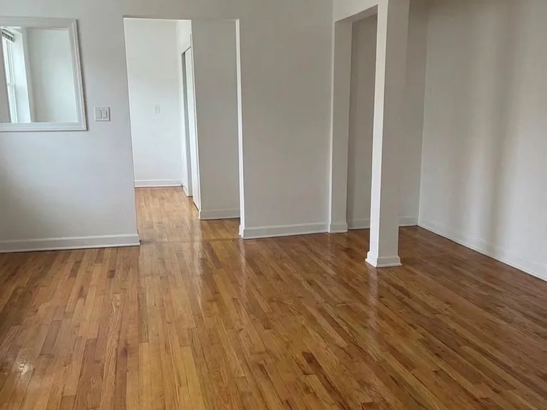7 Bond St — Photo 2