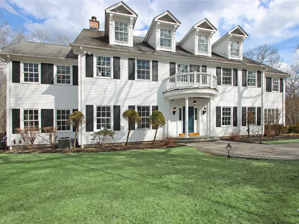 275 Newtown Turnpike, Weston, CT 06883