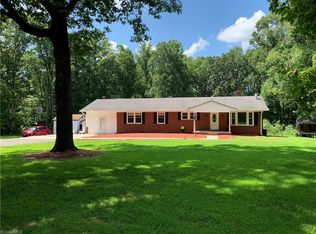 145 Richland Park Dr, Asheboro, NC 27205