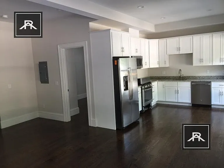 2046 Beacon St #2 — Photo 2