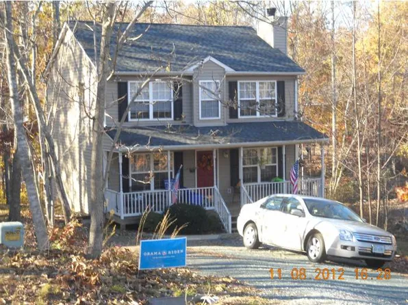 36 Nahor Dr, Palmyra, VA 22963