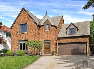 20091 Frazier Dr, Rocky River, OH 44116