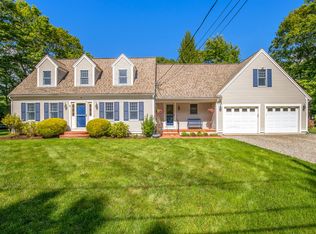 46 Oak St, Cotuit, MA 02635