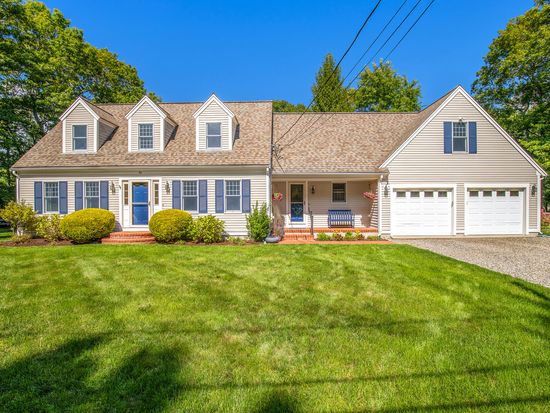 46 Oak Street, Cotuit, MA 02635