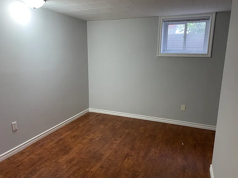 16 Victor Blvd #UPPER — Photo 10