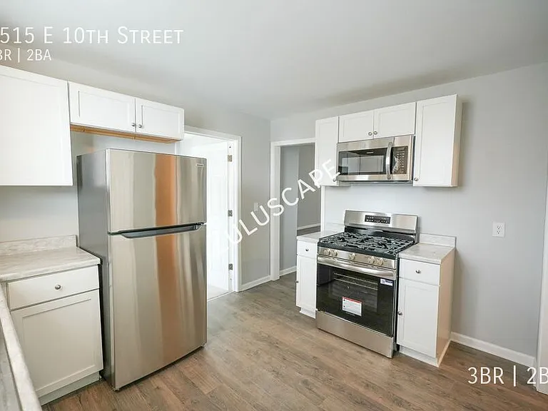 3515 E 10th St — Photo 11