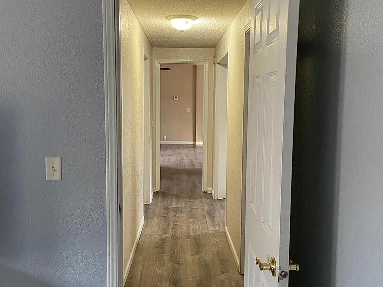 Edgehill Dr — Photo 14