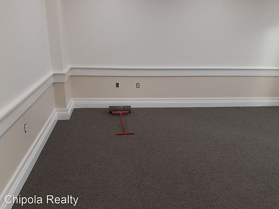 5th image of 4400 Lafayette St