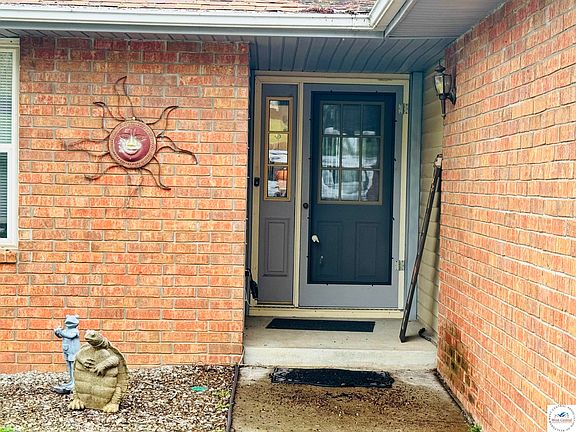 3rd image of 28165 Oxbow Dr