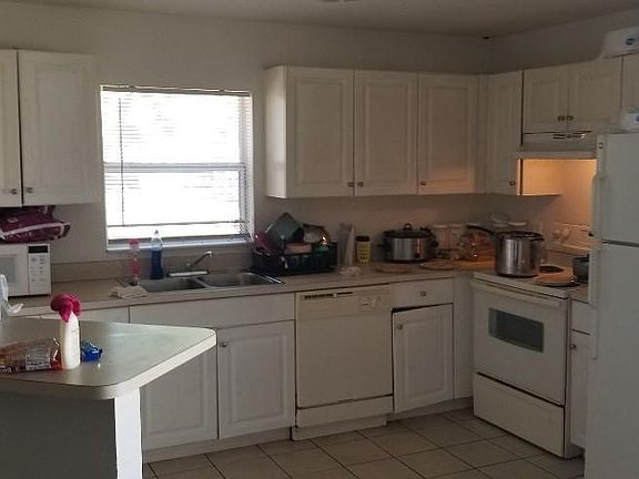 2nd image of 980 13th Ave S