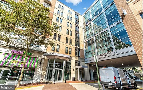 444 W Broad St #530 Photo 1