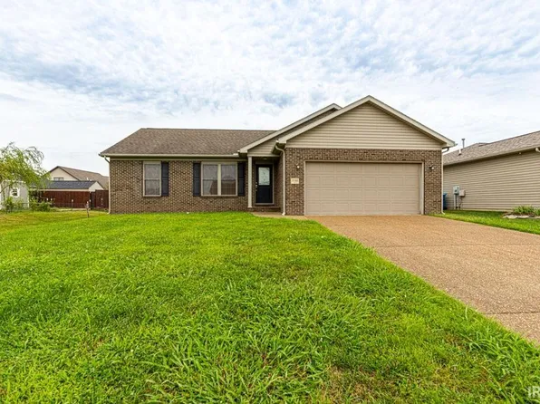 3940 Eagle Watch Dr, Evansville, IN 47725