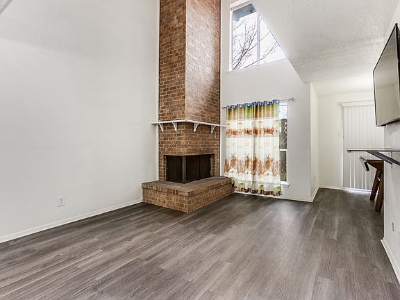 2nd image of 1804 Highbrook Ct