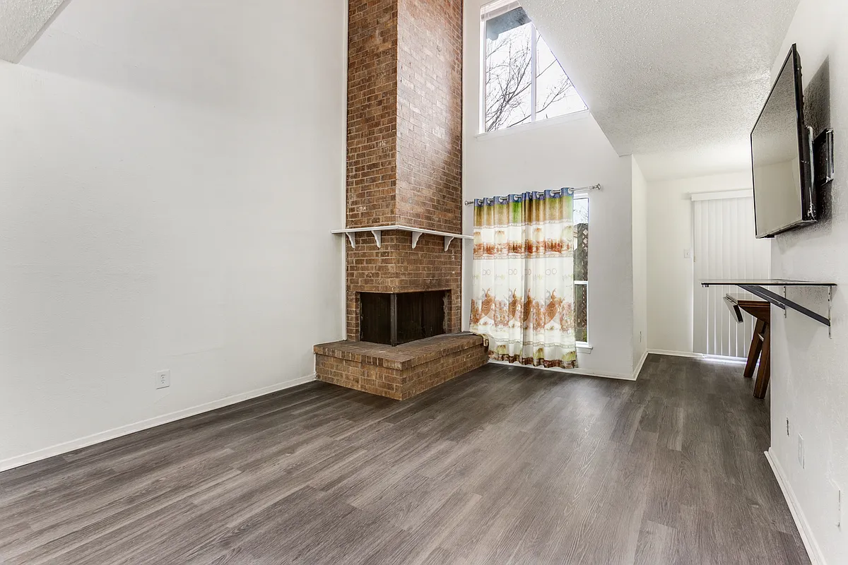 Building Photo - 1804 Highbrook Ct