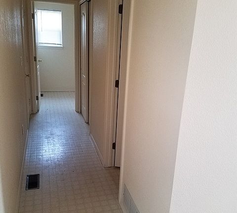 2nd image of 6050 Scout Dr