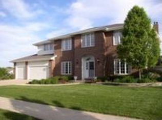 5241 W 109th St, Oak Lawn, IL 60453