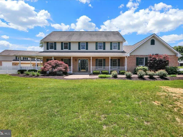 7 Zerbe Dr, Bernville, PA 19506