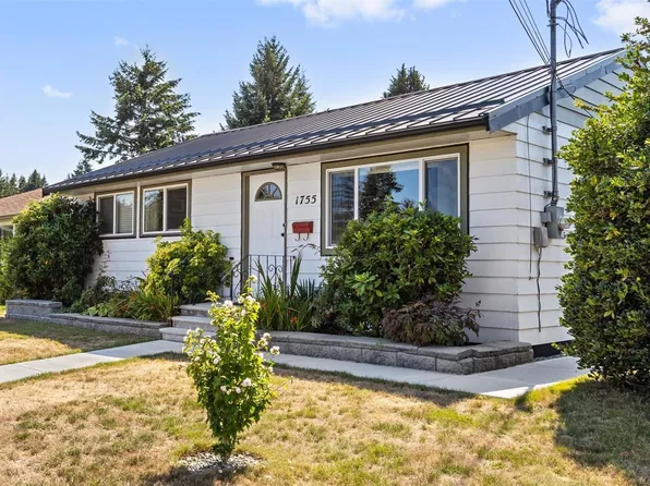 1755 Lewis Ave, Courtenay, BC V9N 2Z1