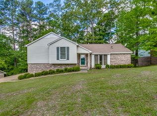 5124 Briarcliff Dr, Northport, AL 35473