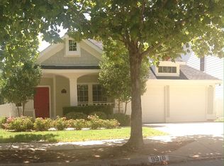 9916 Marthas Vineyard Cir, Aubrey, TX 76227