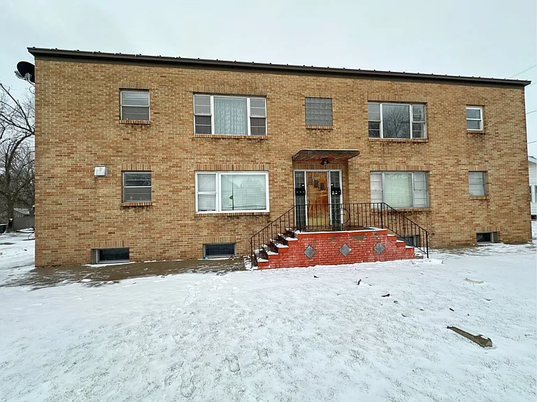 416 Michigan St — Photo 1