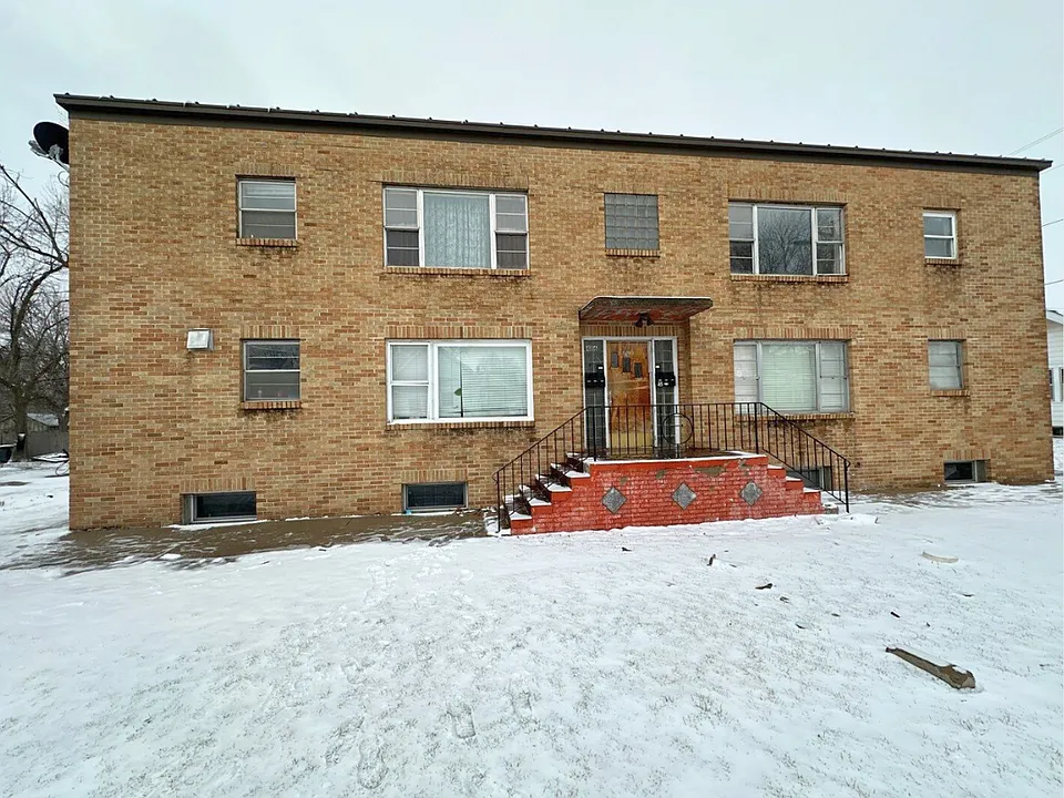 416 Michigan St