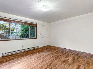 121A SE 30th Pl, Portland, OR 97214