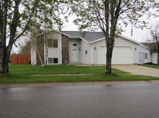 2402 60th St NW, Rochester, MN 55901