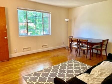 4th image of 3230 W Grace St APT 2