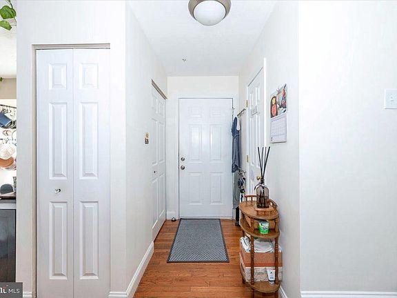 4th image of 1184 Heathfield Rd